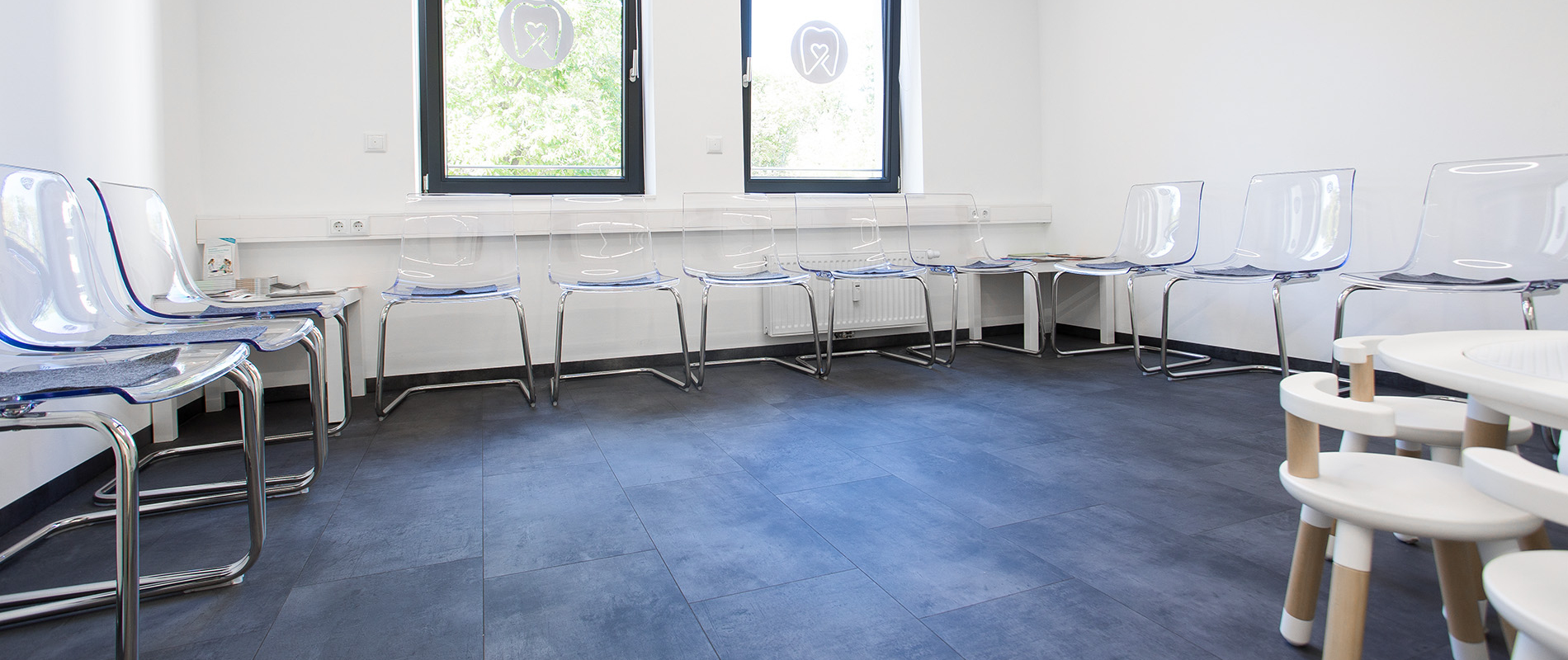 Wartebereich der Praxis für Kieferorthopädie Nina Keil in Coburg